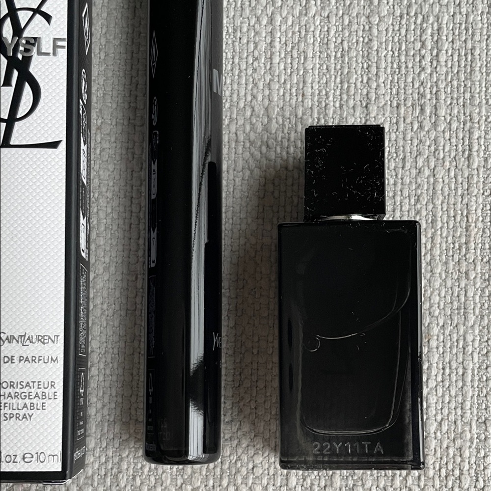 Yves Saint Laurent MYSLF travel Set - Picture 6 of 11
